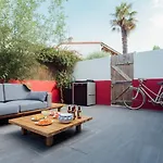 Dom wakacyjny Calypso Beautiful House In Quiet Area Close To Center